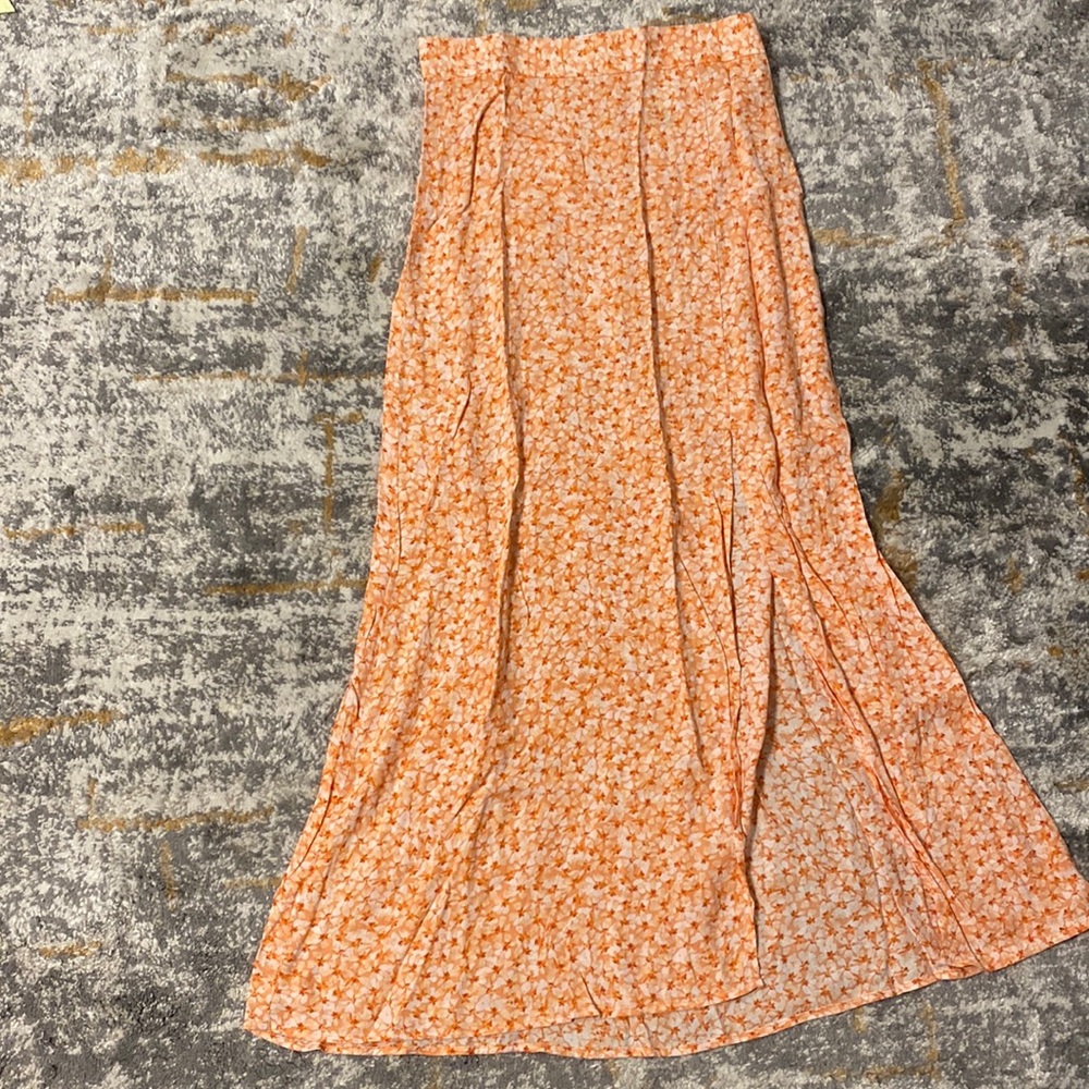 H&M maxi skirt never worn